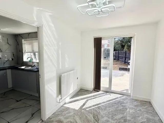 House for rent in South Hornchurch, Greater London