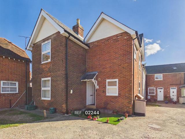 Apartment for rent in Hythe, Colchester