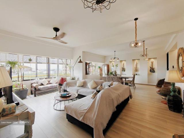 Apartment for sale in Siglap, 16 Upper East Coast