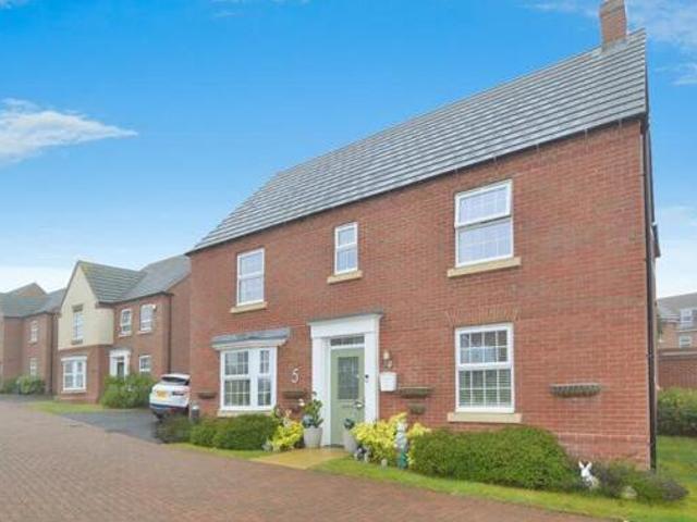 House for sale in Berry Hill, Potters Corner