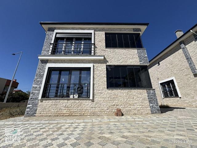 Edremit, Balikesir içerisinde satılık Villa