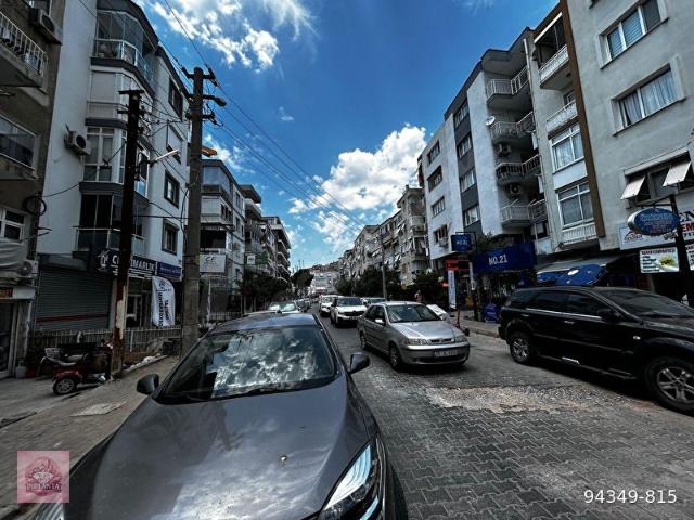 Karşiyaka, İzmir içerisinde satılık Dükkan