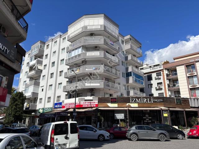Karşiyaka, İzmir içerisinde satılık mülk