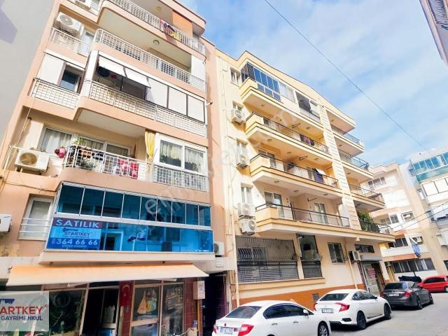 Karşiyaka, İzmir içerisinde satılık mülk