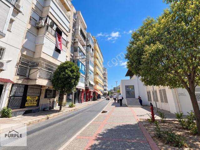 Nergiz Mahallesi, Karşıyaka içerisinde satılık mülk