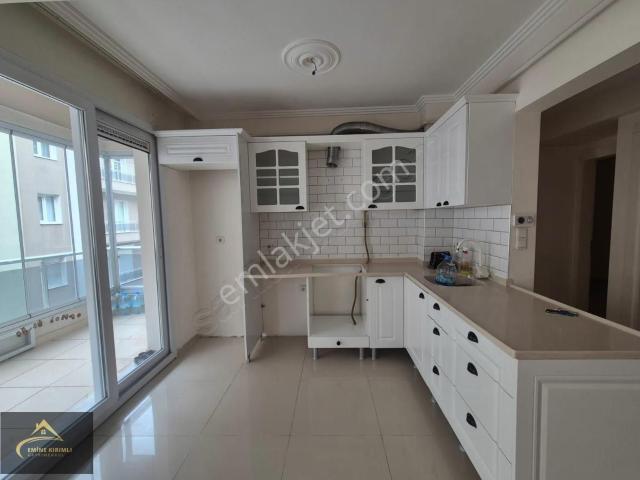 Karşiyaka, İzmir içerisinde kiralık mülk