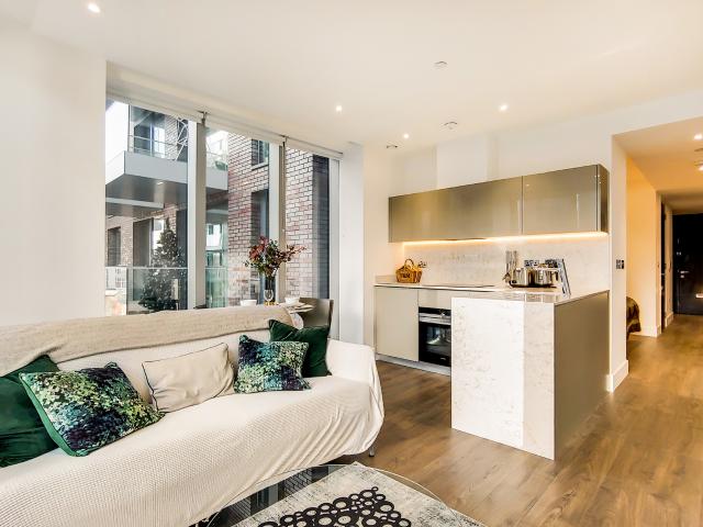 Apartment for rent in St. George in the East, Greater London