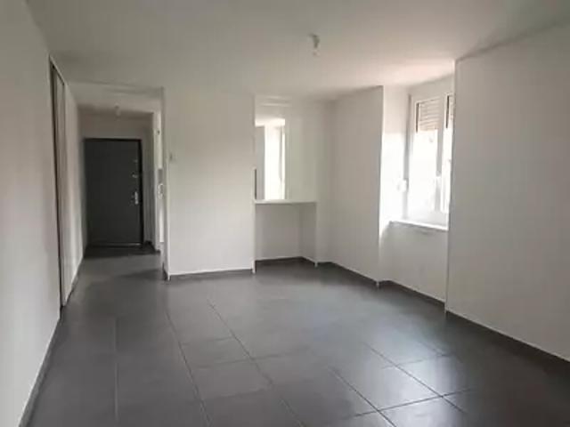 Appartement location à Néronde, Loire