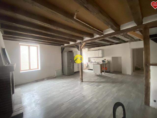 Appartement vente à Saint-Amand-Montrond, Nérondes