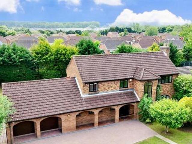 House for sale in Northampton, Northamptonshire