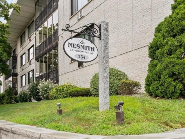 Condo for sale in Lowell, Massachusetts
