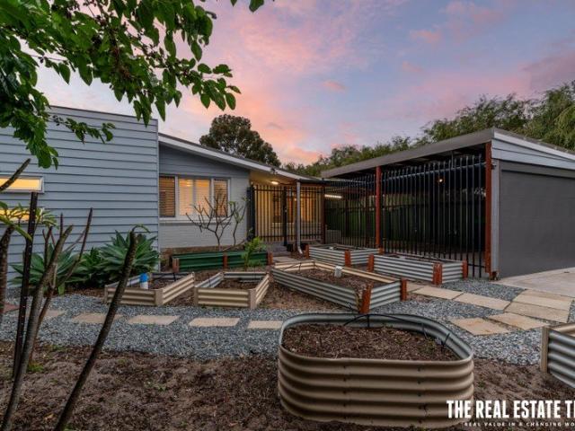 House for sale in Cloverdale, City of Belmont