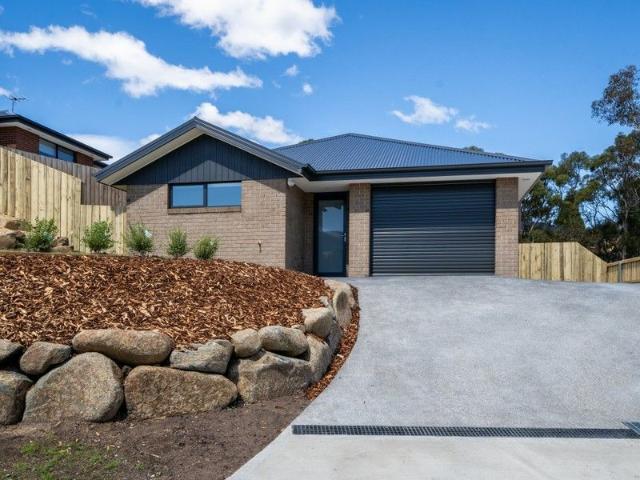 House for sale in Claremont