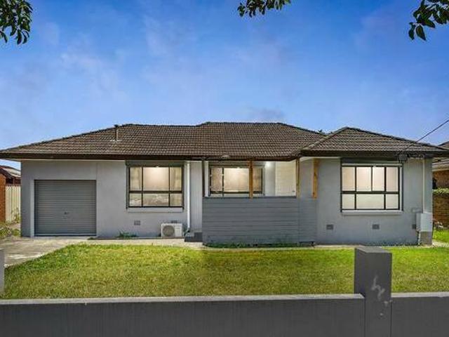 House for sale in Dandenong