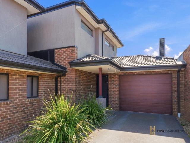Townhouse for sale in Camerons Creek, Victoria