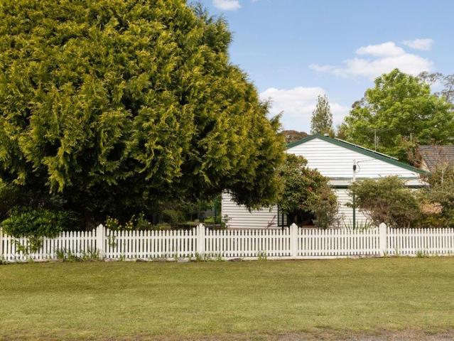 House for rent in Trentham, Victoria