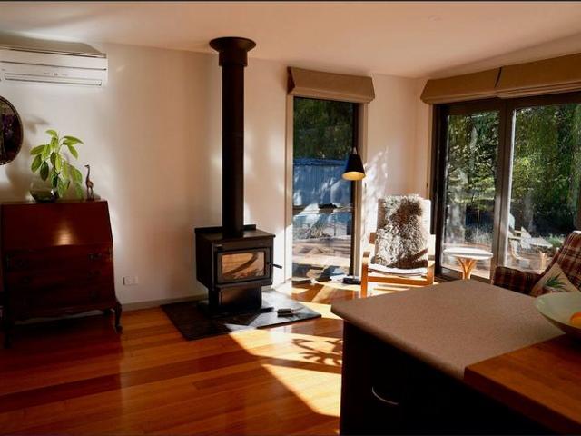House for rent in Woodend, Victoria