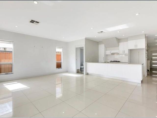 Townhouse for rent in Horseshoe Creek, South Australia