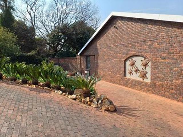 Townhouse for rent in Ekurhuleni, Gauteng