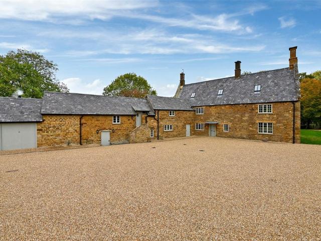 House for rent in Evershot, Oxfordshire