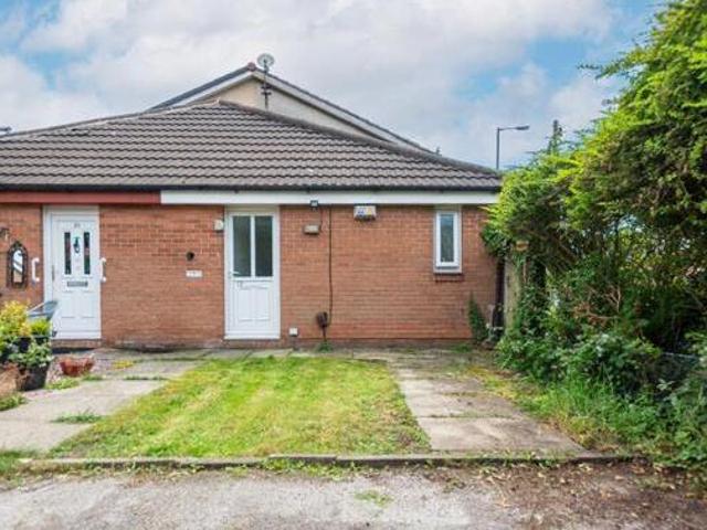 House for sale in Leigh House for sale in Leigh
