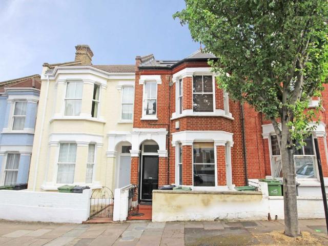 Apartment for rent in Clapham, Greater London
