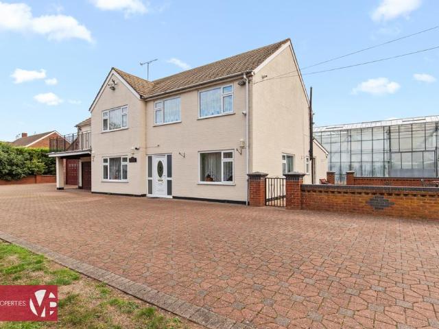 House for rent in Roydon, Epping Forest