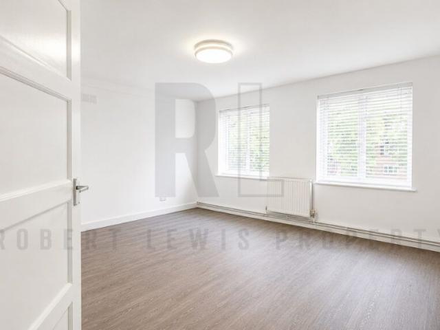 Apartment for rent in East Barnet, Greater London