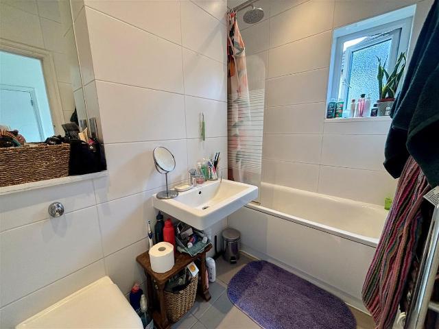 House for rent in East Barnet, Greater London