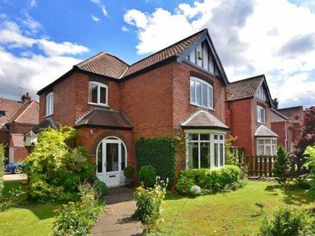 House for sale in Ermine East, Brayford
