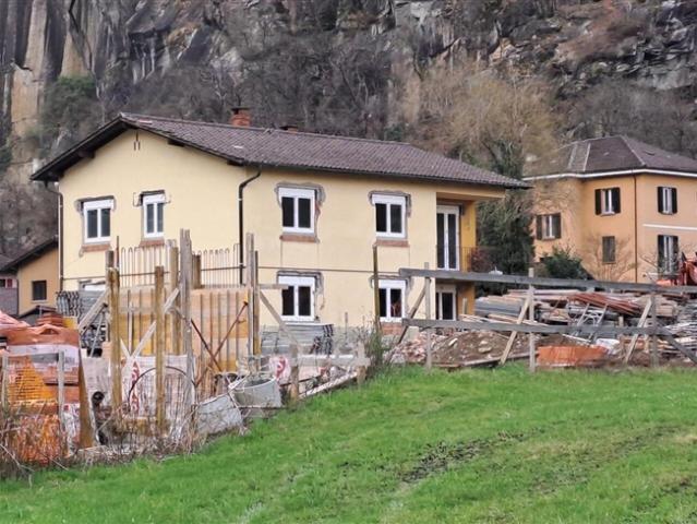 Einfamilienhaus kaufen in Cresciano, Tessin