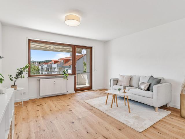 Wohnung kaufen in Ezach, Leonberg