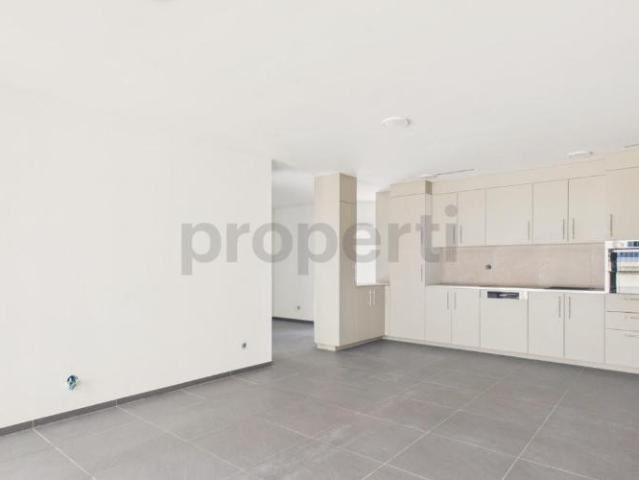 Wohnung kaufen in Opfikon, Zürich