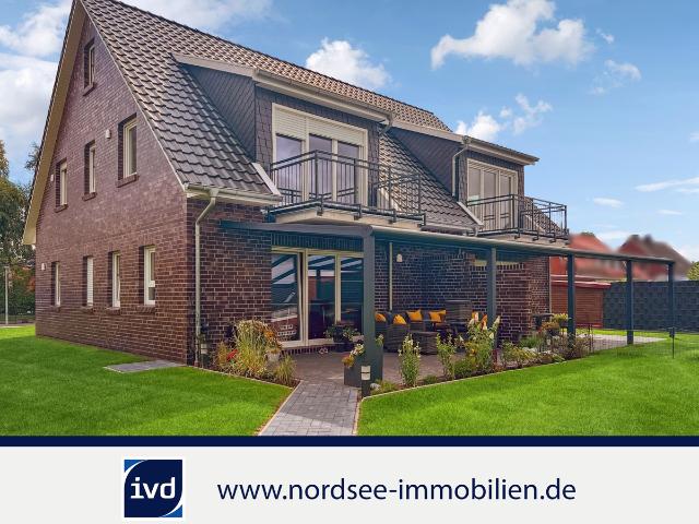 Dachgeschosswohnung kaufen in Hage, Niedersachsen