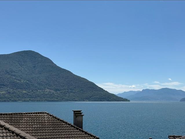 Attikawohnung kaufen in Brissago, Tessin