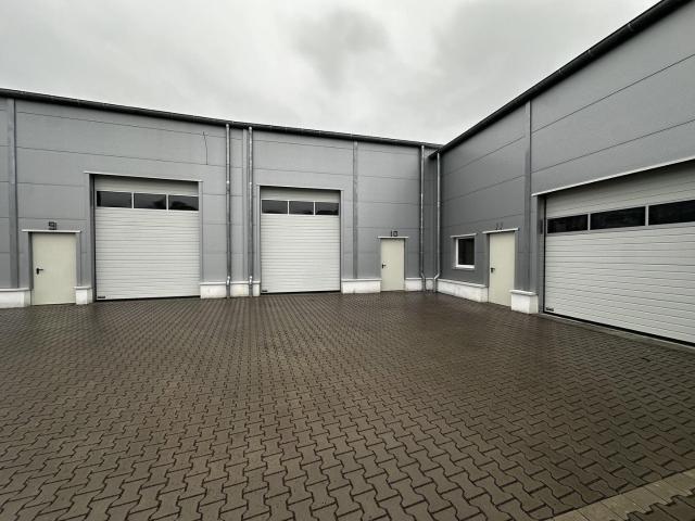 Gewerbe mieten in Büschdorf, Halle