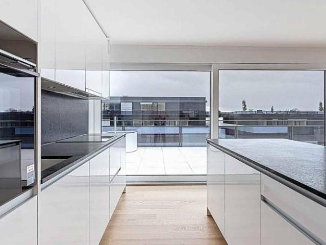 Wohnung kaufen in Rolle, Waadt