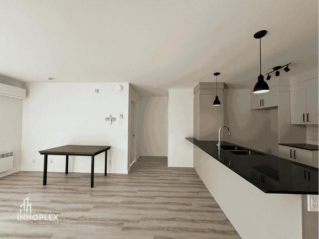 Apartment for rent in Le Val-saint-françois, Quebec