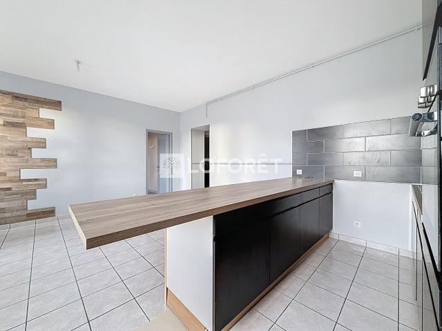 Appartement location à Neufchâteau, Grand Est