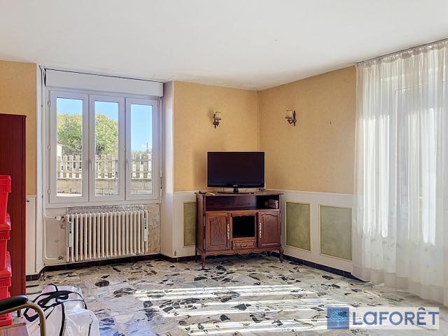 Maison vente à Neuilly-l'Évêque, Haute-Marne