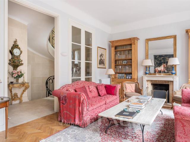 Maison vente à Neuilly-sur-seine