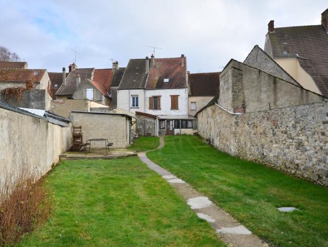 Maison vente à Château-Thierry, Neuilly-saint-front