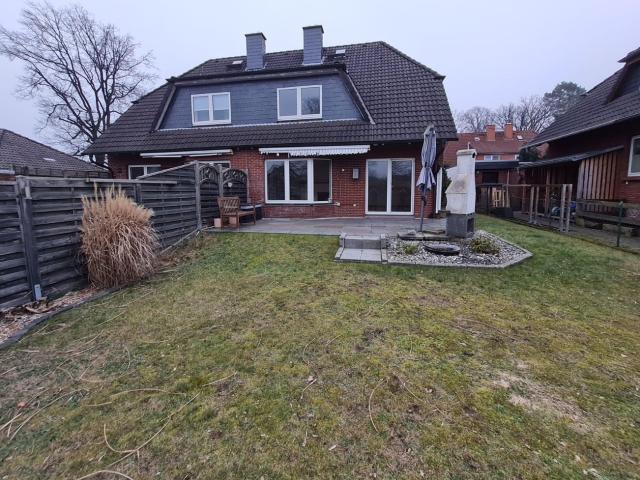 Doppelhaushälfte kaufen in Mariensee, Neustadt