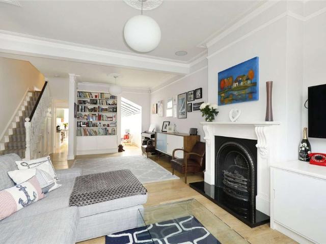 House for rent in Fulham, Cat Hill