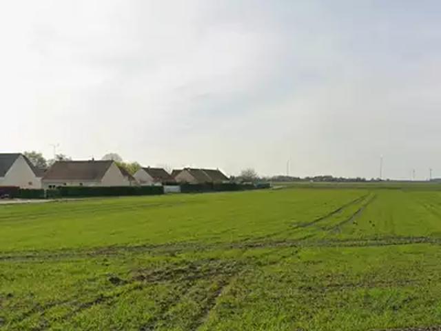 Terrain vente à Neuville-aux-Bois, Loiret
