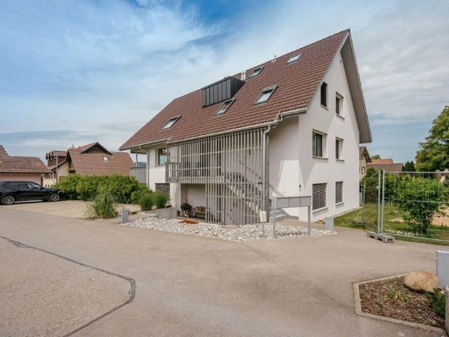 Dachwohnung kaufen in Rudolfstetten, Aargau