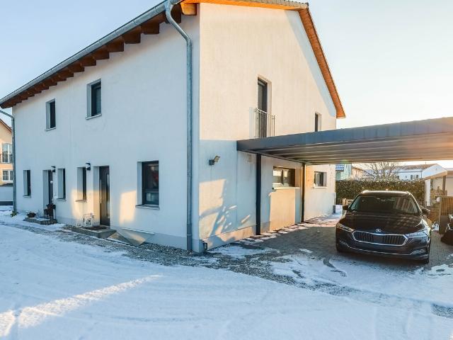 Doppelhaushälfte kaufen in Gaimersheim, Bayern