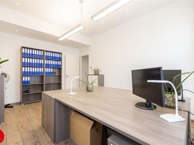 Gewerbe mieten in Schwechat, Niederösterreich