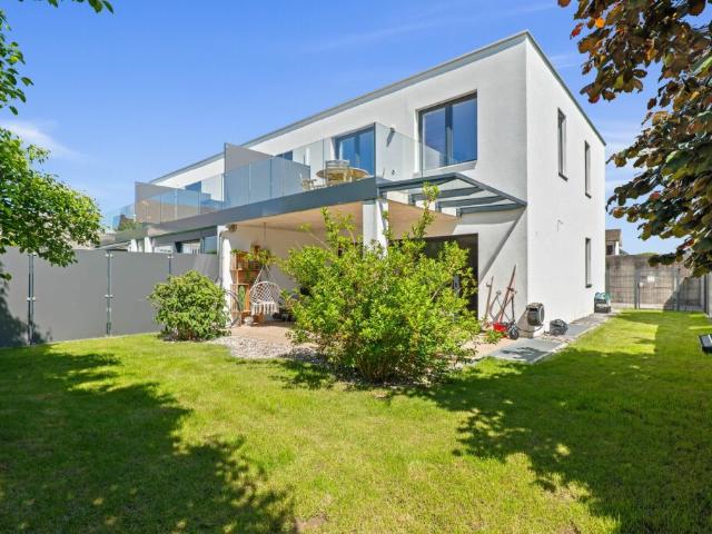 Einfamilienhaus kaufen in Aesch, Bezirk Arlesheim