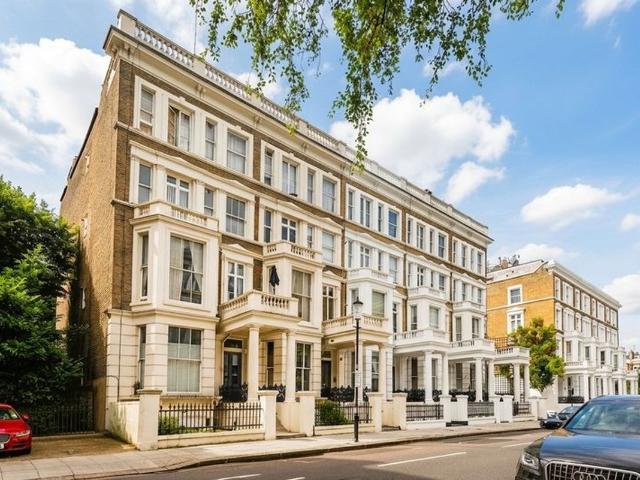 Apartment for rent in Earl's Court, Greater London